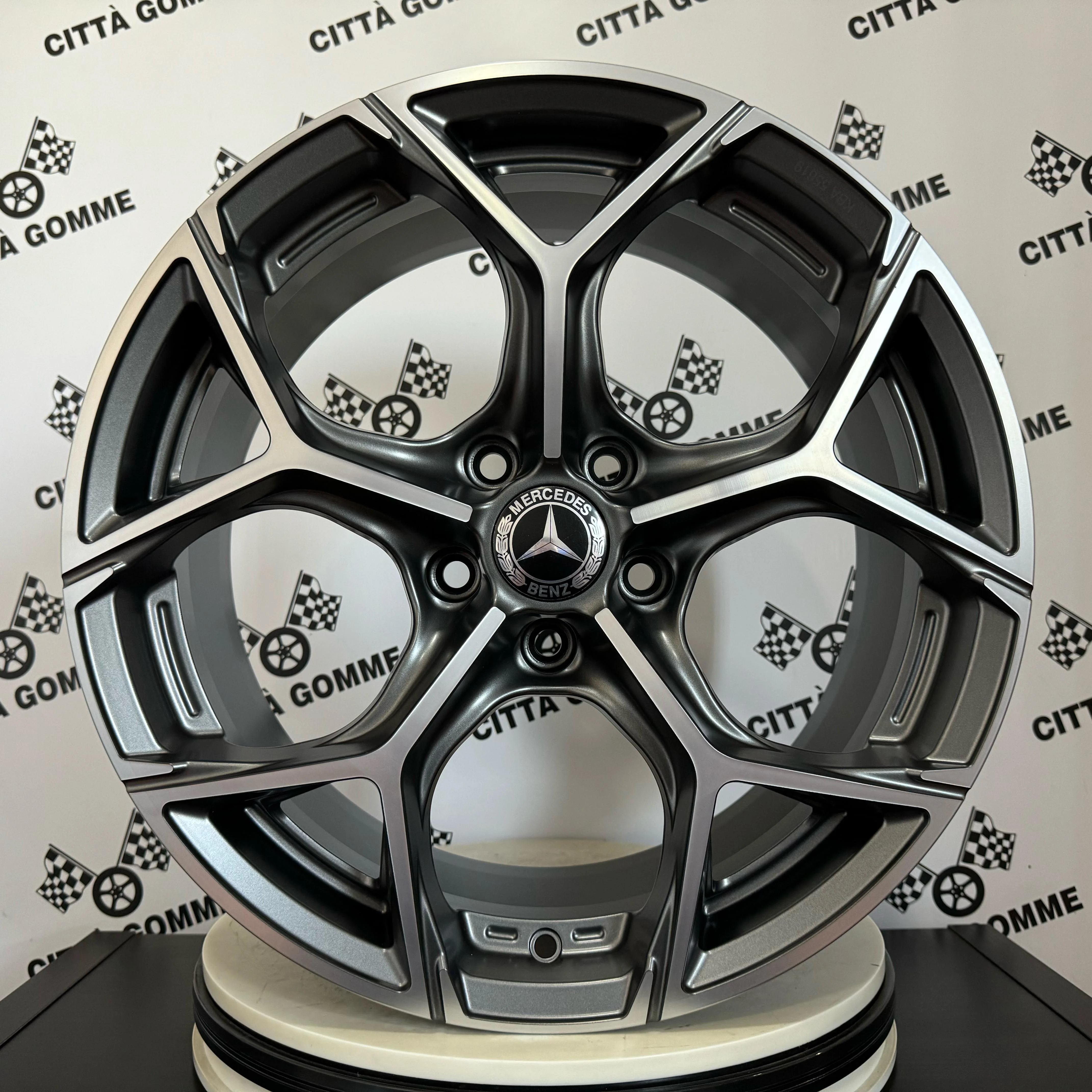 4 Cerchi in lega FANCY per MERCEDES CLASSE A B C CLA CL CLE CLK CLS E GLA GLC S EQA EQC EQE - Image 6
