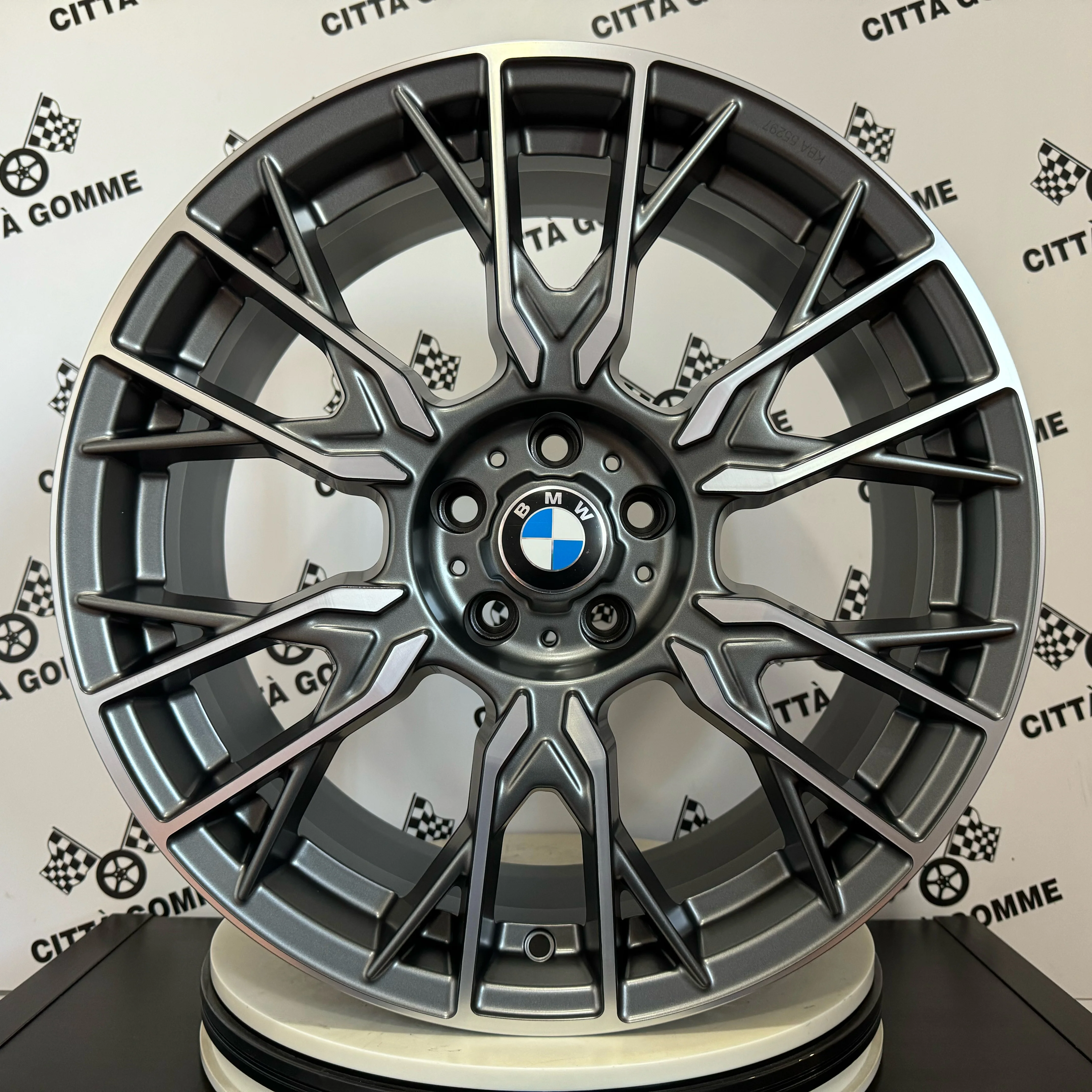KIT 4 Cerchi in Lega FENDER per BMW SERIE 5 G30/31/38 da 19 con Pneumatici EVERGREEN 245/40R19 98Y + Sensori Tpms