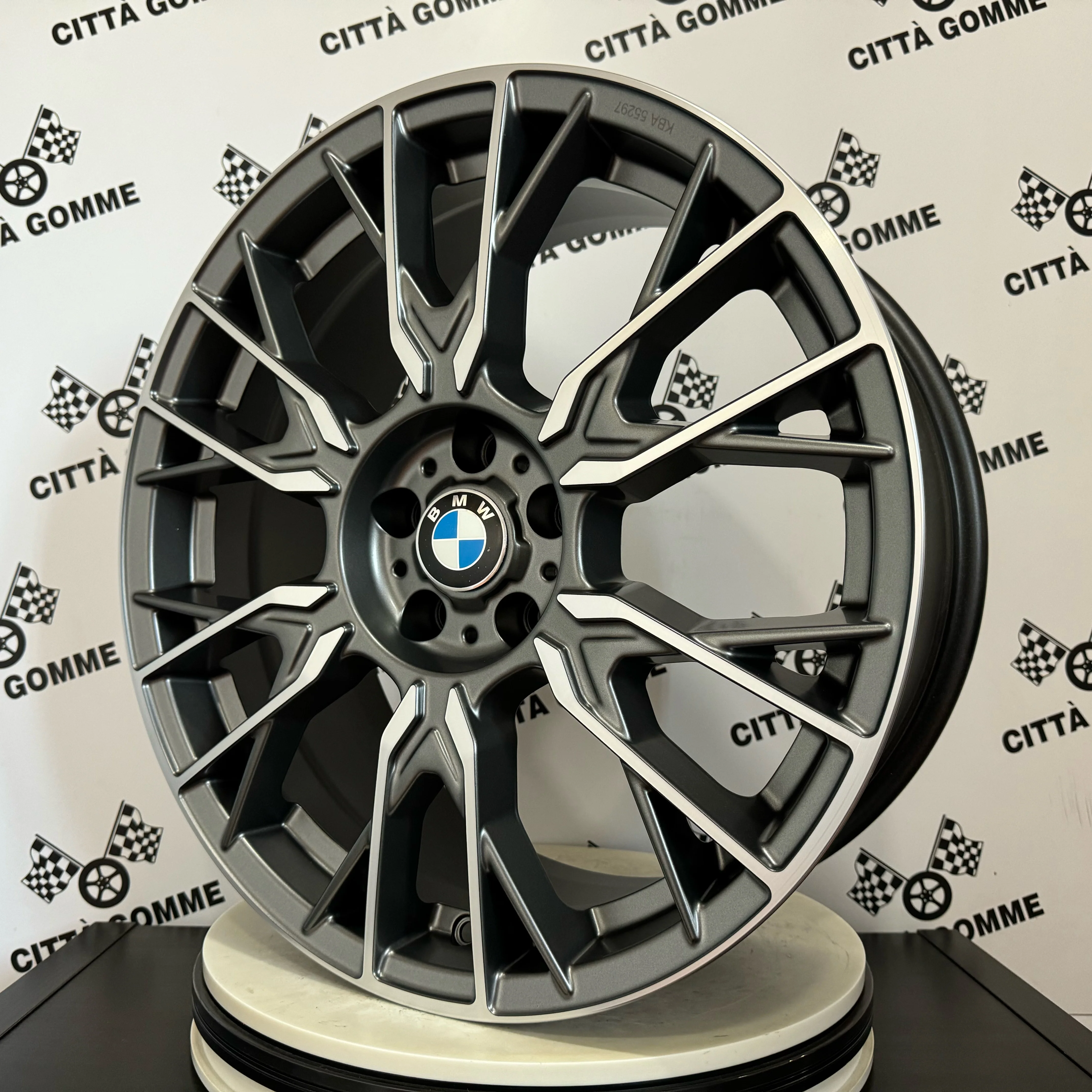 Set 4 Cerchi in lega Fender per BMW i4 i5 i7 ix ix3 Serie 2 3 4 5 7 8 X3 X4 X5 X6 X7 Z4 2017 > in DOPPIA MISURA - Image 4