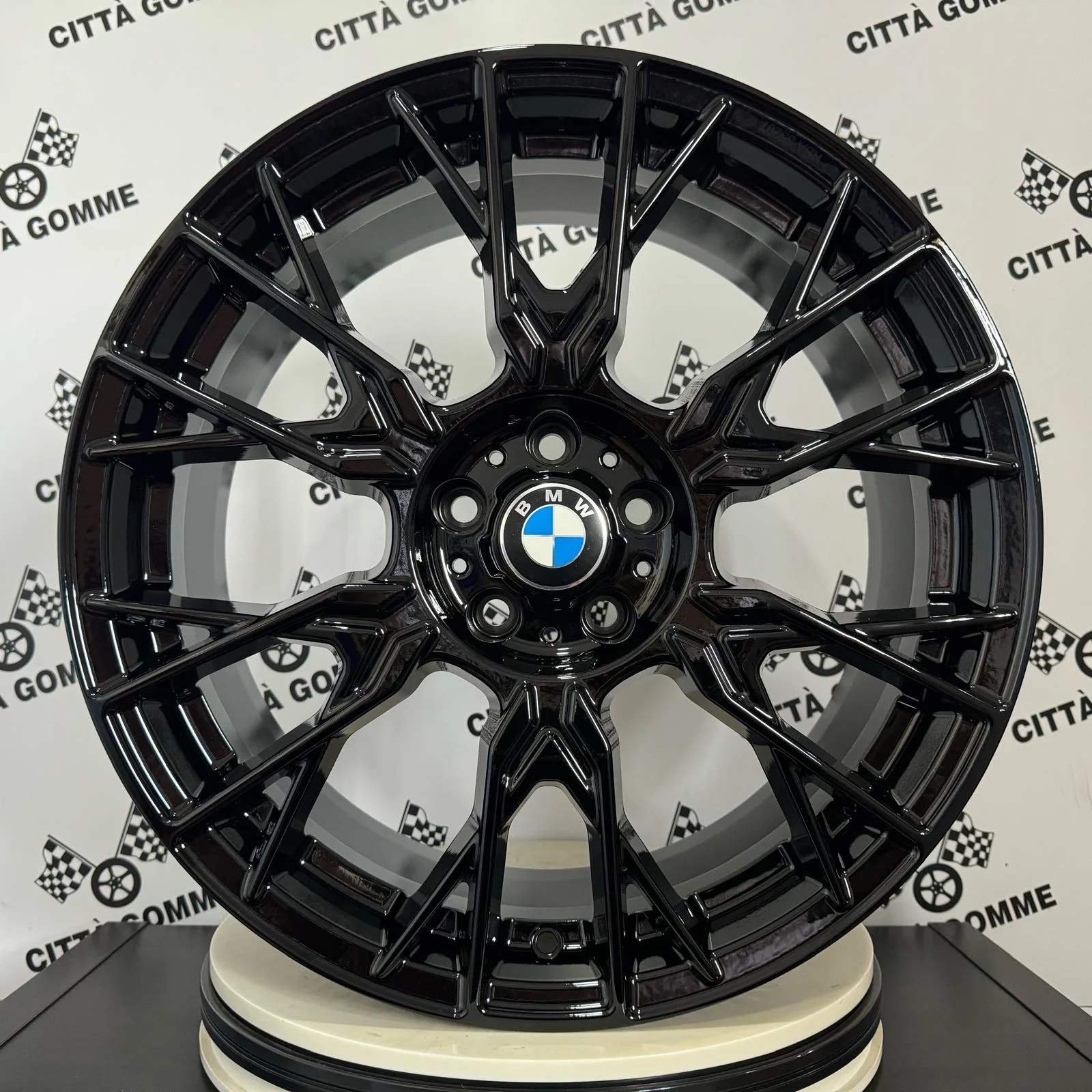 Set 4 Cerchi in lega Fender per BMW i4 i5 i7 ix ix3 Serie 2 3 4 5 7 8 X3 X4 X5 X6 X7 Z4 2017 > in DOPPIA MISURA - Image 6
