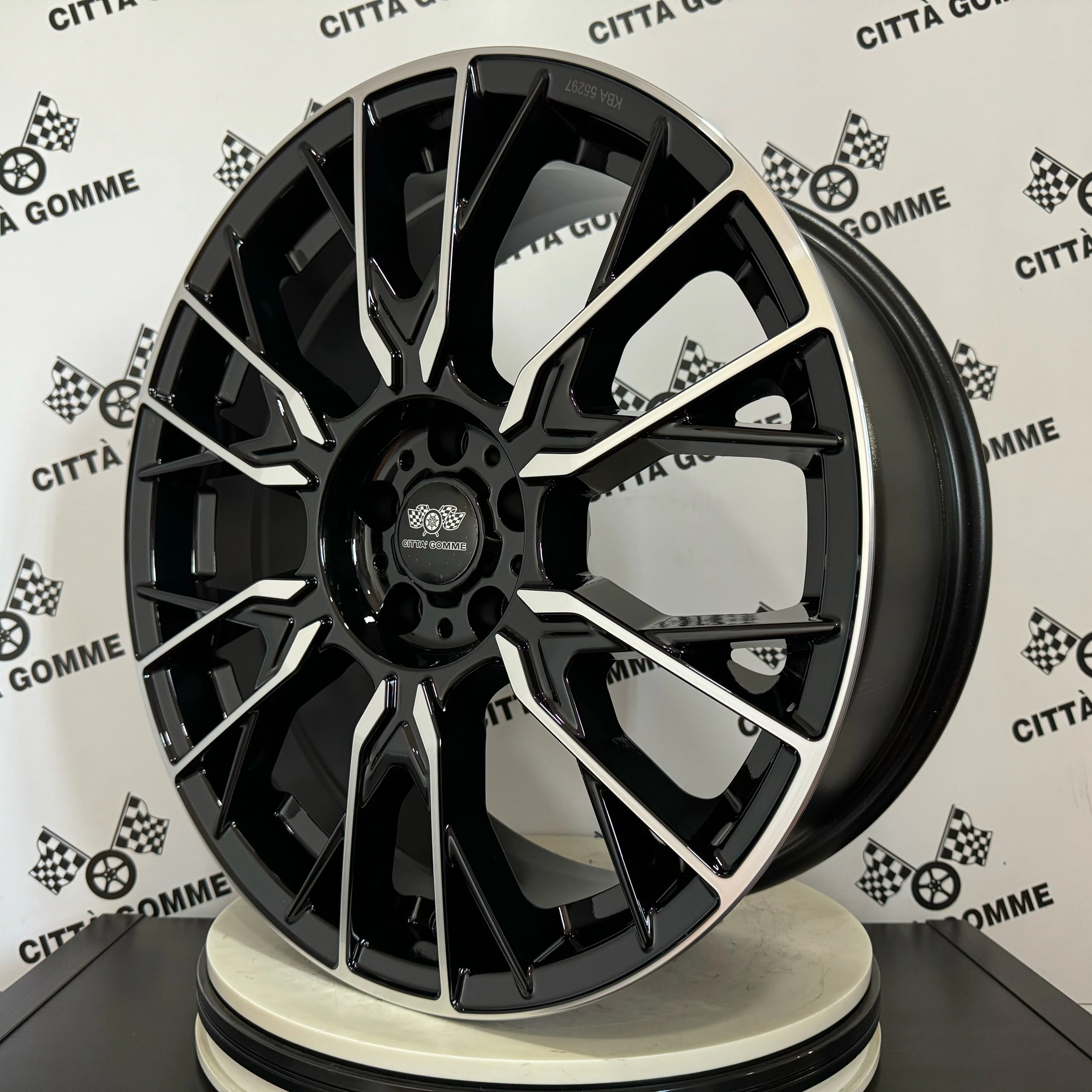Set 4 Cerchi in lega Fender per Volkswagen Golf 5 6 7 8 T-Roc Tiguan Eos Touran Touareg Caddy Jetta Beetle Sharan ID3 ID4 ID5 ID6 ID7 - Image 2