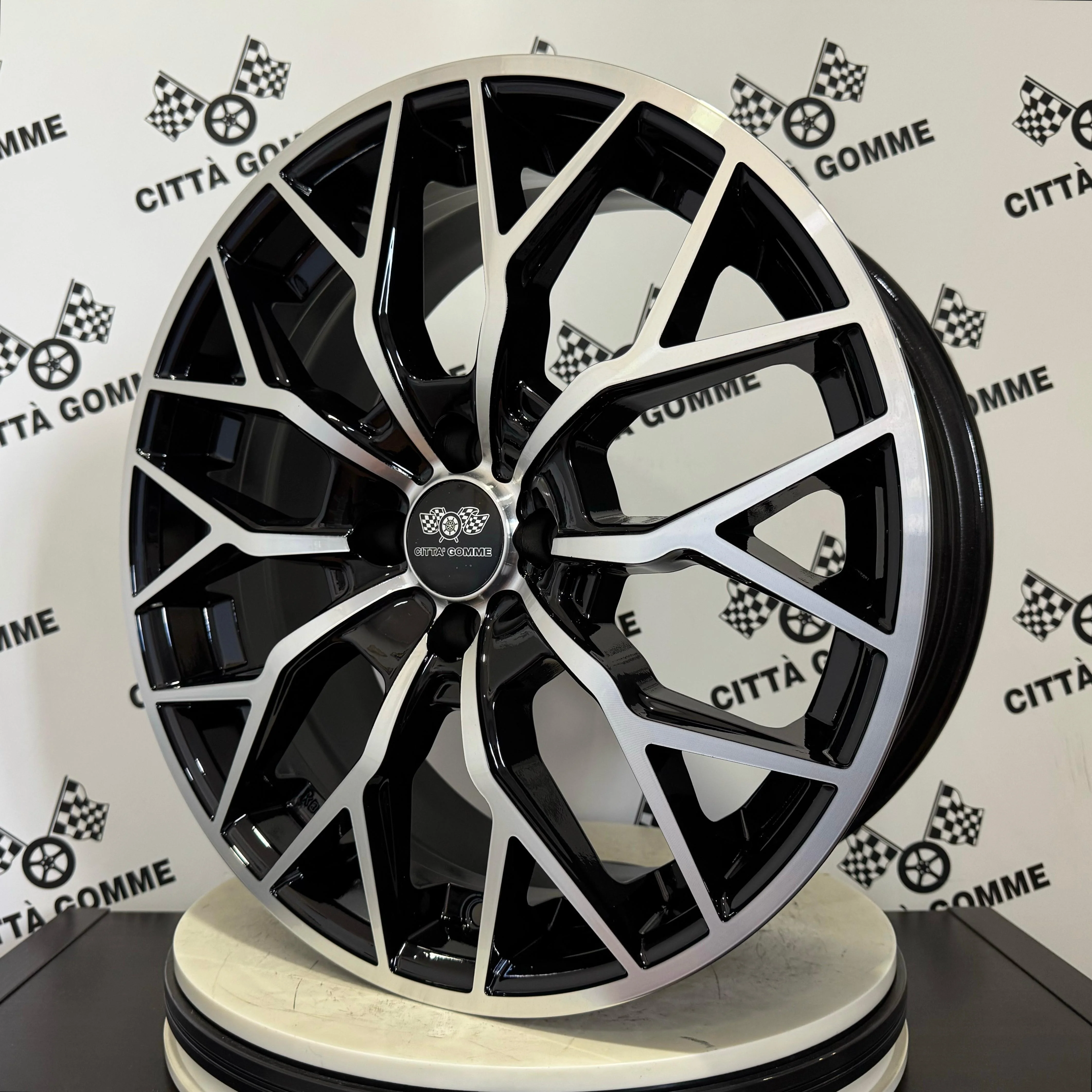 Set 4 Cerchi in lega Viperx per VOLVO C30 C70 S60 S80 S90 V40 V60 V70 V90 XC40 XC60 XC70 - Image 2