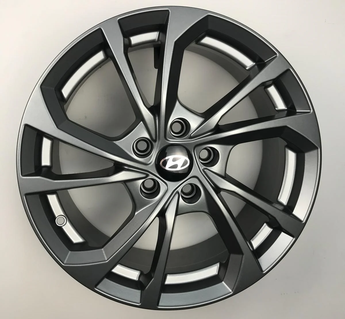 Set da 4 Cerchi in lega S5 per Hyundai iX20 iX35 i30 i40 Kona Ioniq Tucson Nexo Santa Fe Trajet Sonata - Image 2